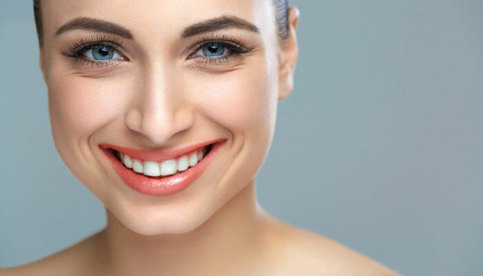 9 ways to naturally whiten teeth at home