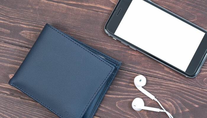 26 things to know before buying an iPhone