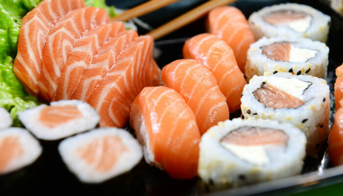 Top 9 foods that patients with leukemia should avoid