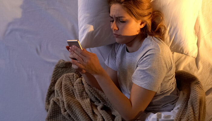 5 bad smartphone habits one should stop immediately