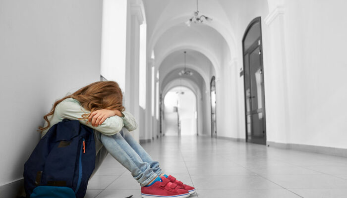 12 signs of childhood emotional neglect and how to deal with it