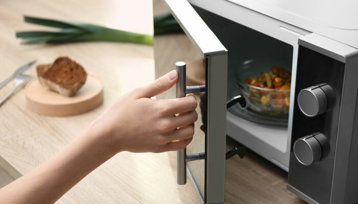 7 mistakes that can damage the oven