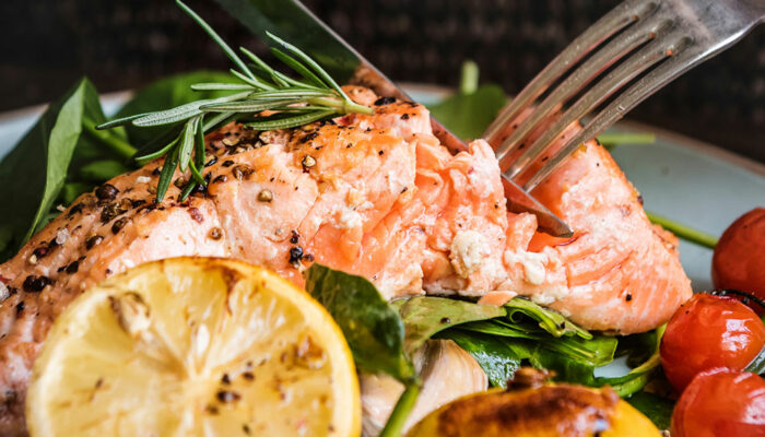 9 brain-boosting foods that help fight dementia